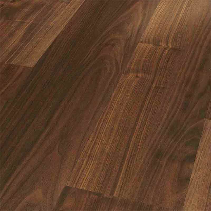 Laminate flooring classic 1050 3-strip brilliant texture